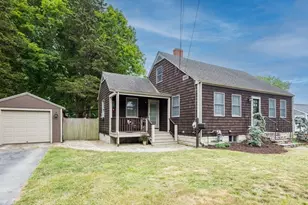 33 Dartmouth St, Fairhaven, MA 02719 - Photo 3