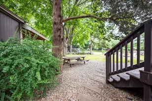 33 Dartmouth St, Fairhaven, MA 02719 - Photo 7
