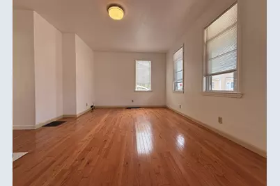 110 Russell #1, Malden, MA 02148 - Photo 5