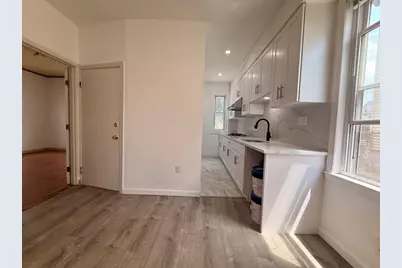 110 Russell #1, Malden, MA 02148 - Photo 3