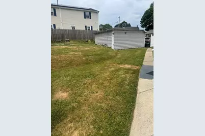 103 Manomet St, Brockton, MA 02301 - Photo 9
