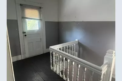 61-63 Acushnet Ave, Springfield, MA 01105 - Photo 9