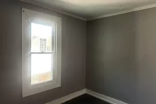 61-63 Acushnet Ave, Springfield, MA 01105 - Photo 15