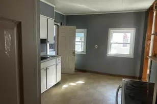 61-63 Acushnet Ave, Springfield, MA 01105 - Photo 19