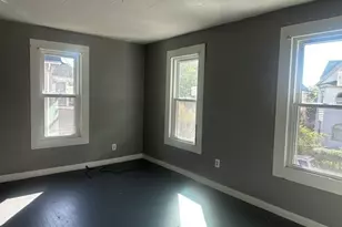 61-63 Acushnet Ave, Springfield, MA 01105 - Photo 17