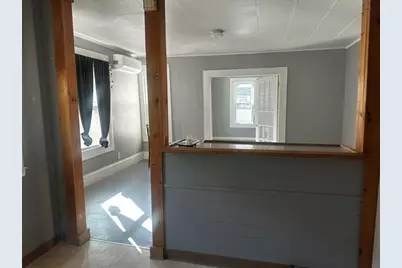 61-63 Acushnet Ave, Springfield, MA 01105 - Photo 11