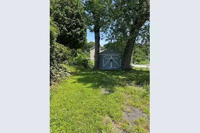 185 College St., Worcester, MA 01610 - Photo 33