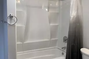 185 College St, Worcester, MA 01610 - Photo 19