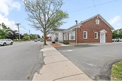 323 Main Street, Stoneham, MA 02180 - Photo 23