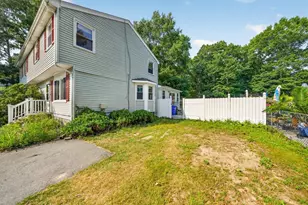 17 Pine Knoll Ln, Taunton, MA 02780 - Photo 5