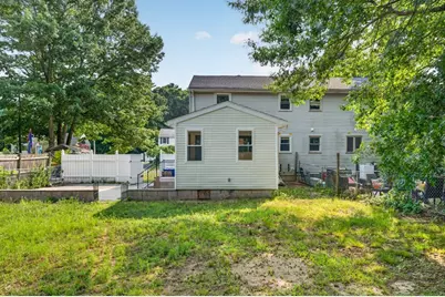 17 Pine Knoll Ln #B, Taunton, MA 02780 - Photo 9