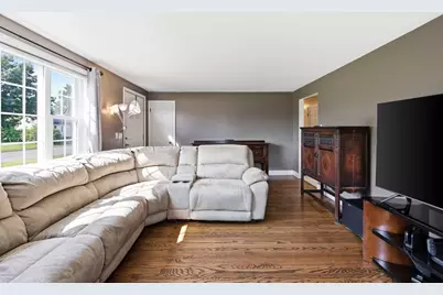 134 Bridle Path Cir, Ludlow, MA 01056 - Photo 17