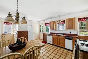 121 Farmington Ave, Longmeadow, MA 01106 - Photo 17