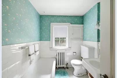 121 Farmington Ave, Longmeadow, MA 01106 - Photo 15