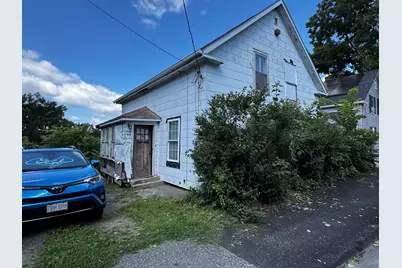 21 Dryden St, Worcester, MA 01605 - Photo 1