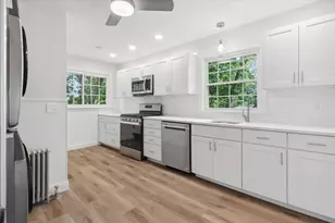 21-23 Richards Rd, Watertown, MA 02472 - Photo 3