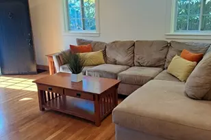 60 Irving St, Medford, MA 02155 - Photo 5