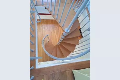 60 Irving St, Medford, MA 02155 - Photo 7