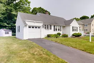 6 Maple Cir, Shrewsbury, MA 01545 - Photo 3