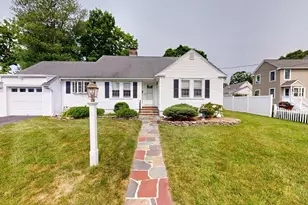 6 Maple Cir, Shrewsbury, MA 01545 - Photo 1