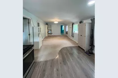 14 Oak St, Southwick, MA 01077 - Photo 7