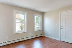 10 5th Ave, Webster, MA 01570 - Photo 13