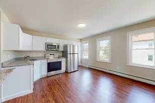 10 5th Ave, Webster, MA 01570 - Photo 7