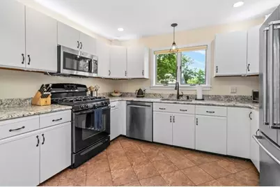 19 Old Diamond #19, Walpole, MA 02081 - Photo 5