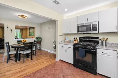 19 Old Diamond #19, Walpole, MA 02081 - Photo 7