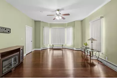 998 Middle, Fall River, MA 02721 - Photo 3