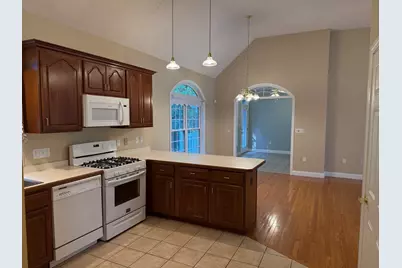 40 Holly Ln #40, Dracut, MA 01826 - Photo 13