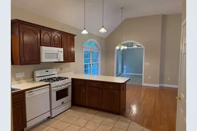 40 Holly Ln #40, Dracut, MA 01826 - Photo 13
