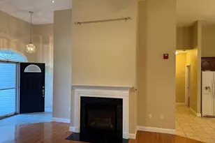 40 Holly Ln, Dracut, MA 01826 - Photo 3