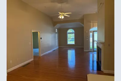 40 Holly Ln #40, Dracut, MA 01826 - Photo 5