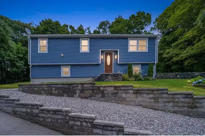 15 Sycamore Street, Millbury, MA 01527 - Photo 3