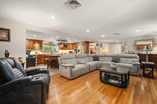 16 Burbank Ln, Lancaster, MA 01523 - Photo 7