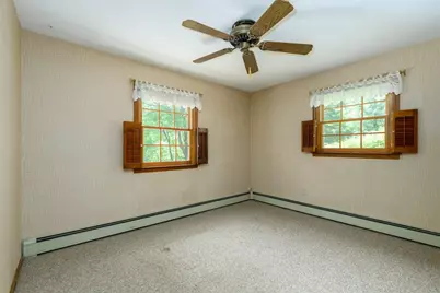 604 Quinapoxet St, Holden, MA 01520 - Photo 11