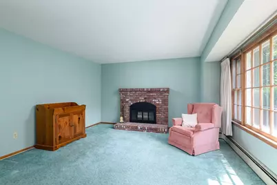 604 Quinapoxet St, Holden, MA 01520 - Photo 7