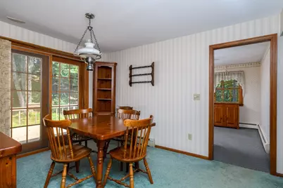 604 Quinapoxet St, Holden, MA 01520 - Photo 5