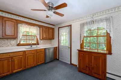 604 Quinapoxet St, Holden, MA 01520 - Photo 3