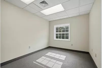 37 Pierce St, Northborough, MA 01532 - Photo 17