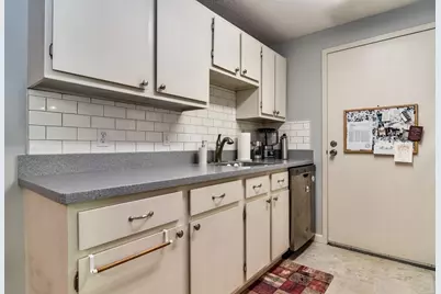 34 Silver Hill #12, Natick, MA 01760 - Photo 3