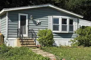 117 Vista Ln, Sturbridge, MA 01566 - Photo 3
