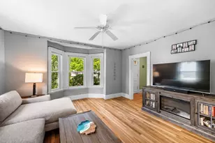 16 Budleigh Ave, Beverly, MA 01915 - Photo 3