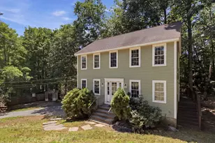 11 Navajo St, Hubbardston, MA 01452 - Photo 3