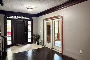 54 Ridgewood Pl, Springfield, MA 01105 - Photo 3