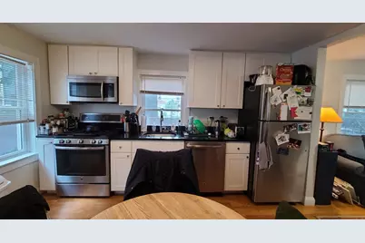 115 Pleasant St #B, Cambridge, MA 02139 - Photo 3