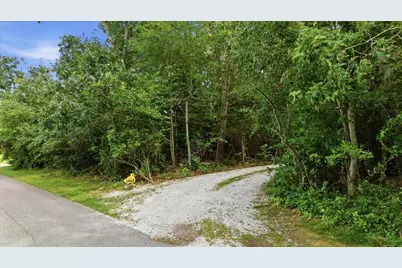 1746E Drift Rd, Westport, MA 02790 - Photo 13