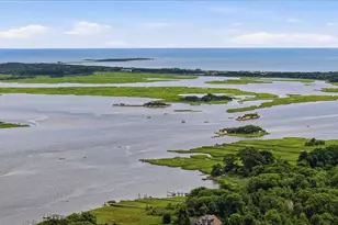 1746E Drift Rd, Westport, MA 02790 - Photo 11