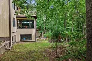 1746E Drift Rd, Westport, MA 02790 - Photo 5